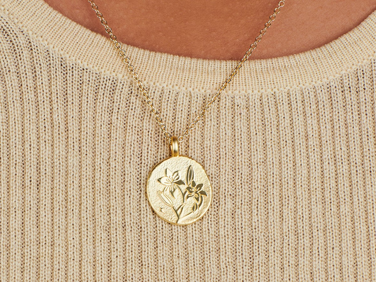 Gold plated necklace 3D Tender Lily Flower Floral