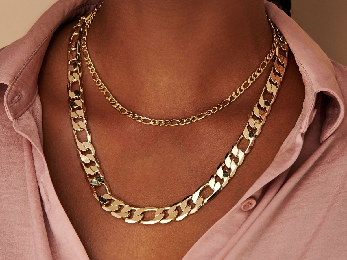 Brass hot sale figaro chain